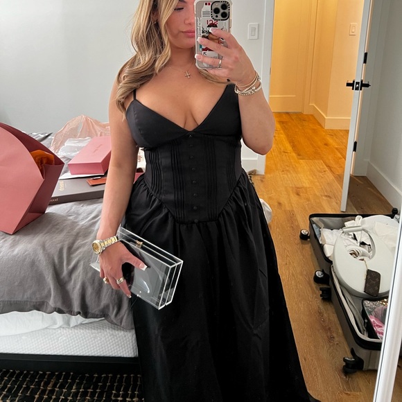 House of CB Elegant Black Midi Dress - Picture 2 of 3